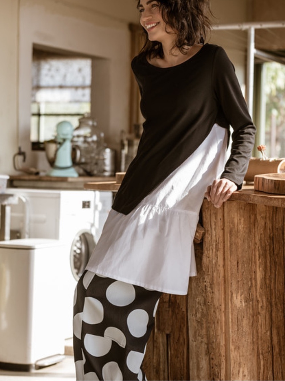 Alembika asymmetrical black and white tunic top size 4 / 12